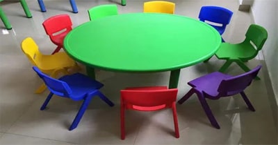 انواع میز و صندلی پلاستیکی 